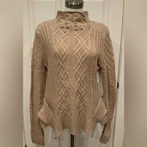 BCBG Max Azaria Women’s Festive Cableknit Maylin Sweater/XS/Read Carefully